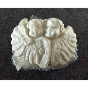Bisque Ceramic Angel Trinket Box Cherubs Roses Jewelry Dish Original Box NIP NEW